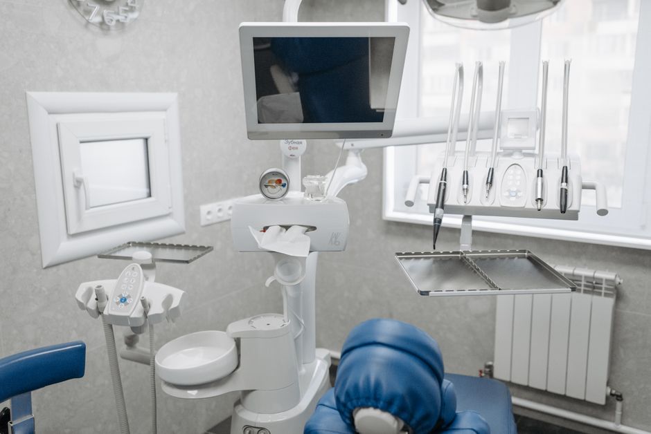 Giving a dental group's owner three days back